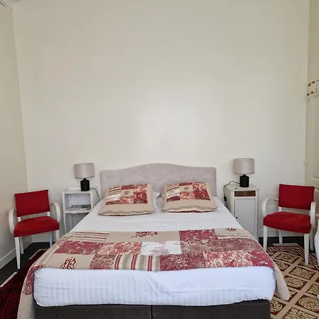 Bed & Breakfast Domaine De L'oie Rouge 3*