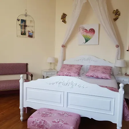 Bed & Breakfast Domaine De L'oie Rouge 3*