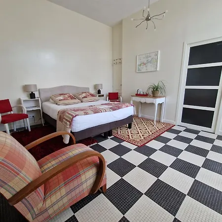 Domaine De L'oie Rouge Bed & Breakfast 3*