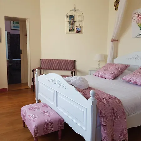 Domaine De L'oie Rouge 3* Les Rosiers