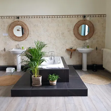 Domaine De L'oie Rouge Bed & Breakfast