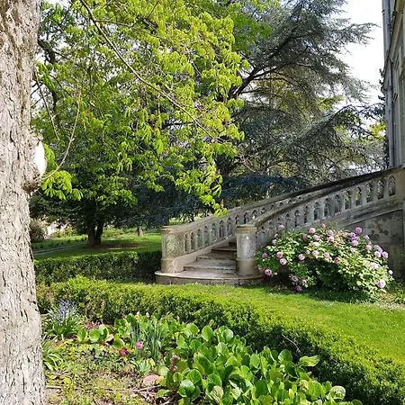 Domaine De L'oie Rouge Les Rosiers